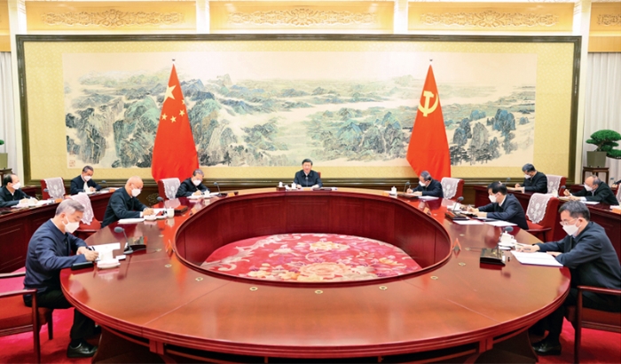 2022年12月26日至27日,中共中央政治局召开民主生活会,中共中央总书记习近平主持会议并发表重要讲话。新华社记者 鞠鹏/摄 2022年12月26日至27日,中共中央政治局召开民主生活会,中共中央总书记习近平主持会议并发表重要讲话。新华社记者 鞠鹏/摄